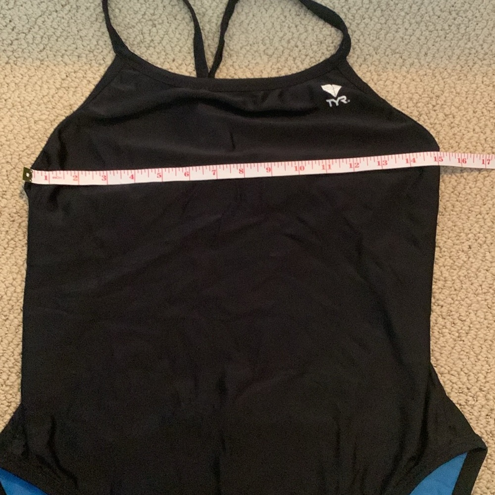 TYR swim suit see measurements - Picture 4 of 4